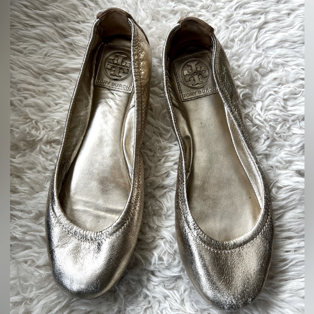 Tory Burch gold ballet slippers Sz 7.5
